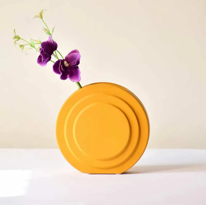 Contour Round Vase