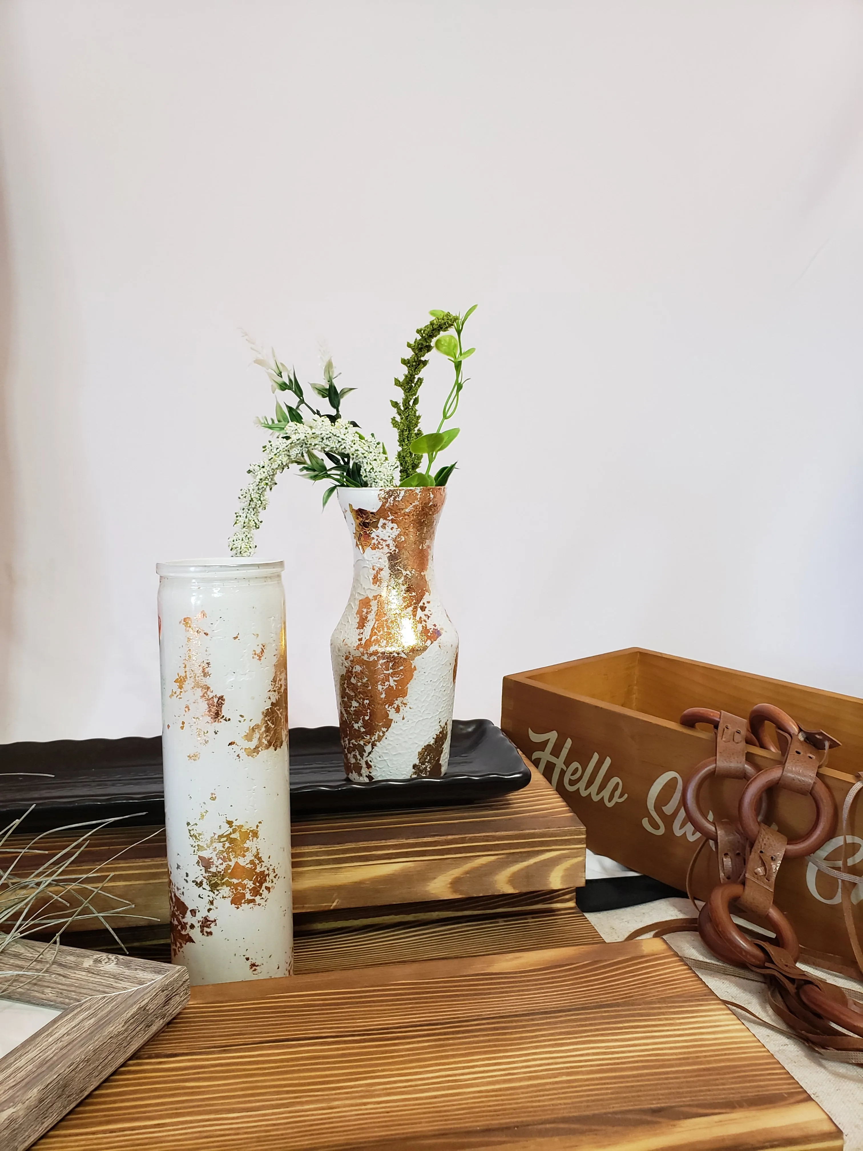 Flower Vase Bundle of 2 Pieces White and Gold Hand Painted