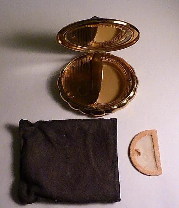 Kigu Concerto musical powder box