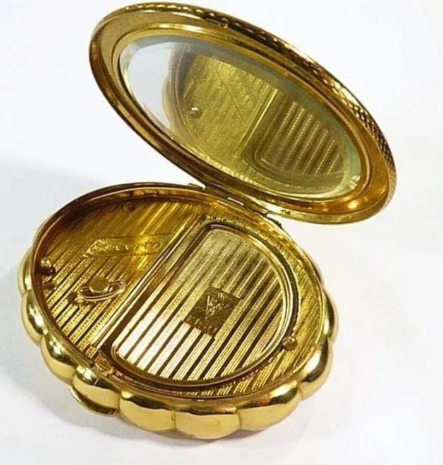 Kigu Musical Powder Box 1950s