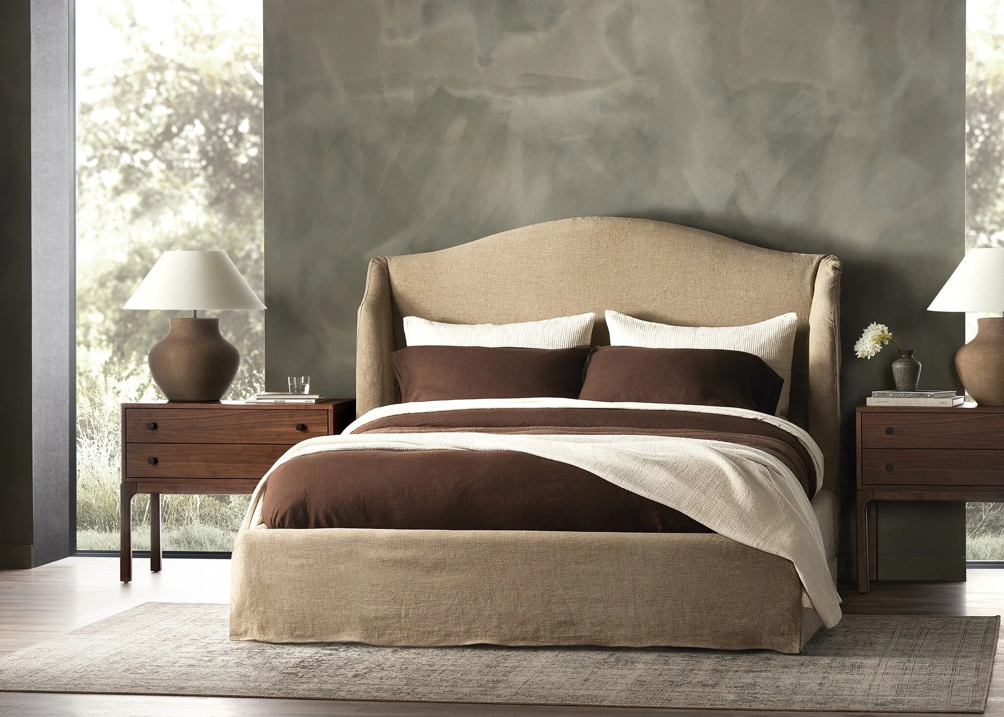 Mary Slipcover Bed