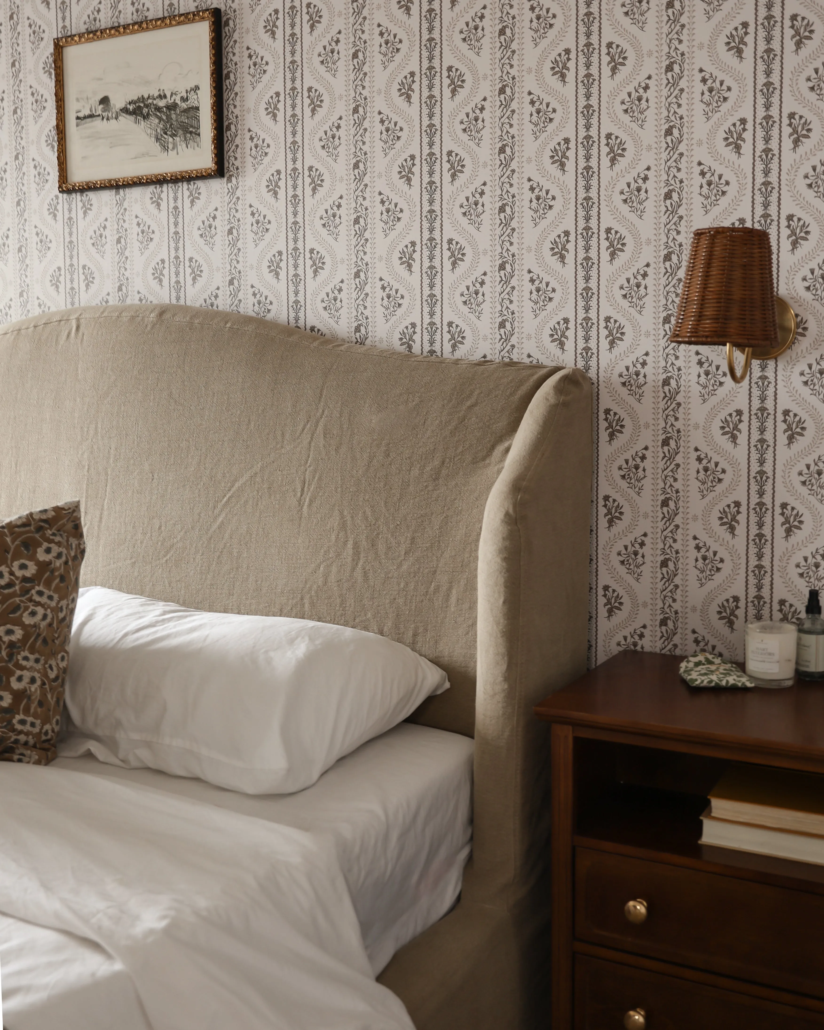 Mary Slipcover Bed