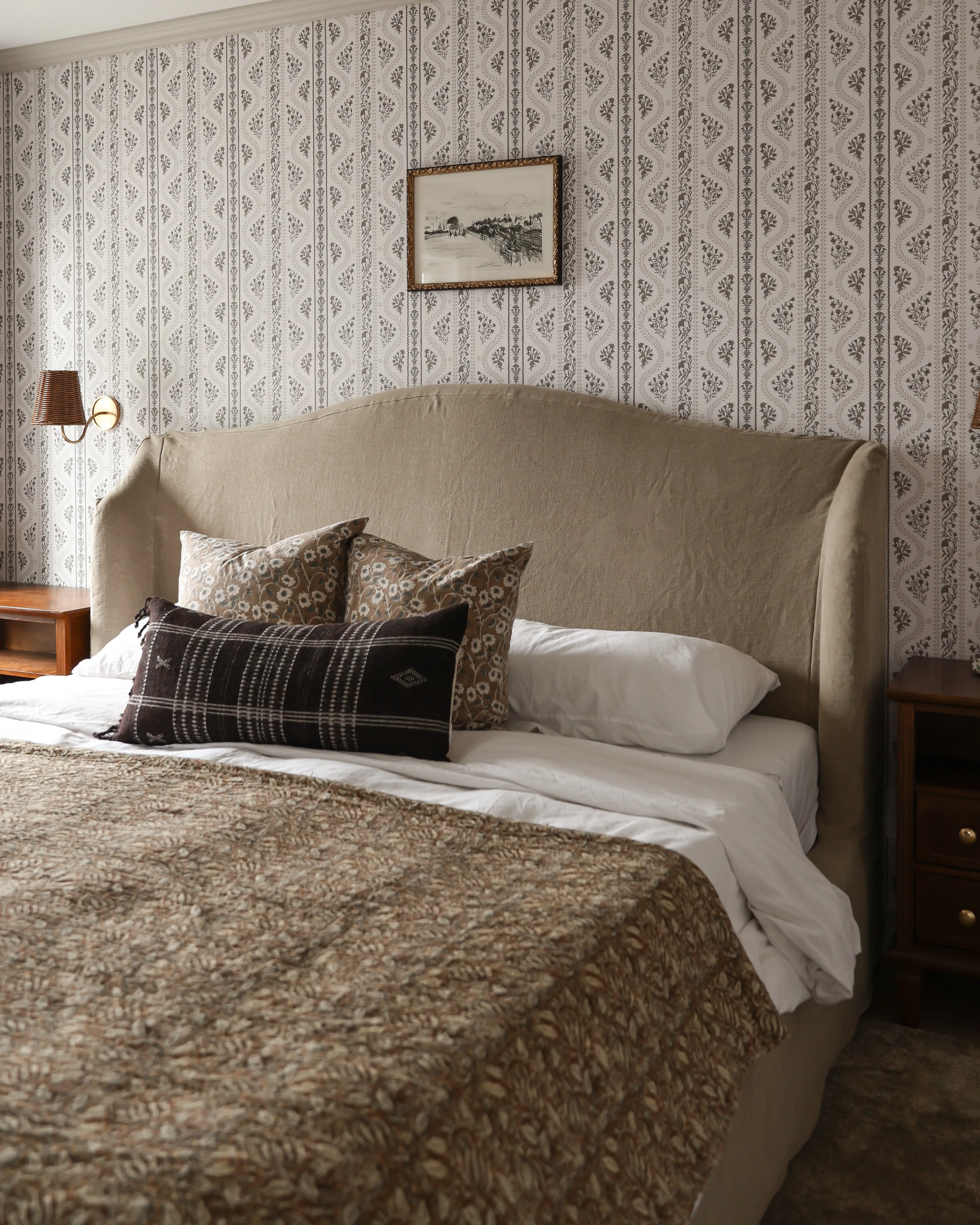 Mary Slipcover Bed