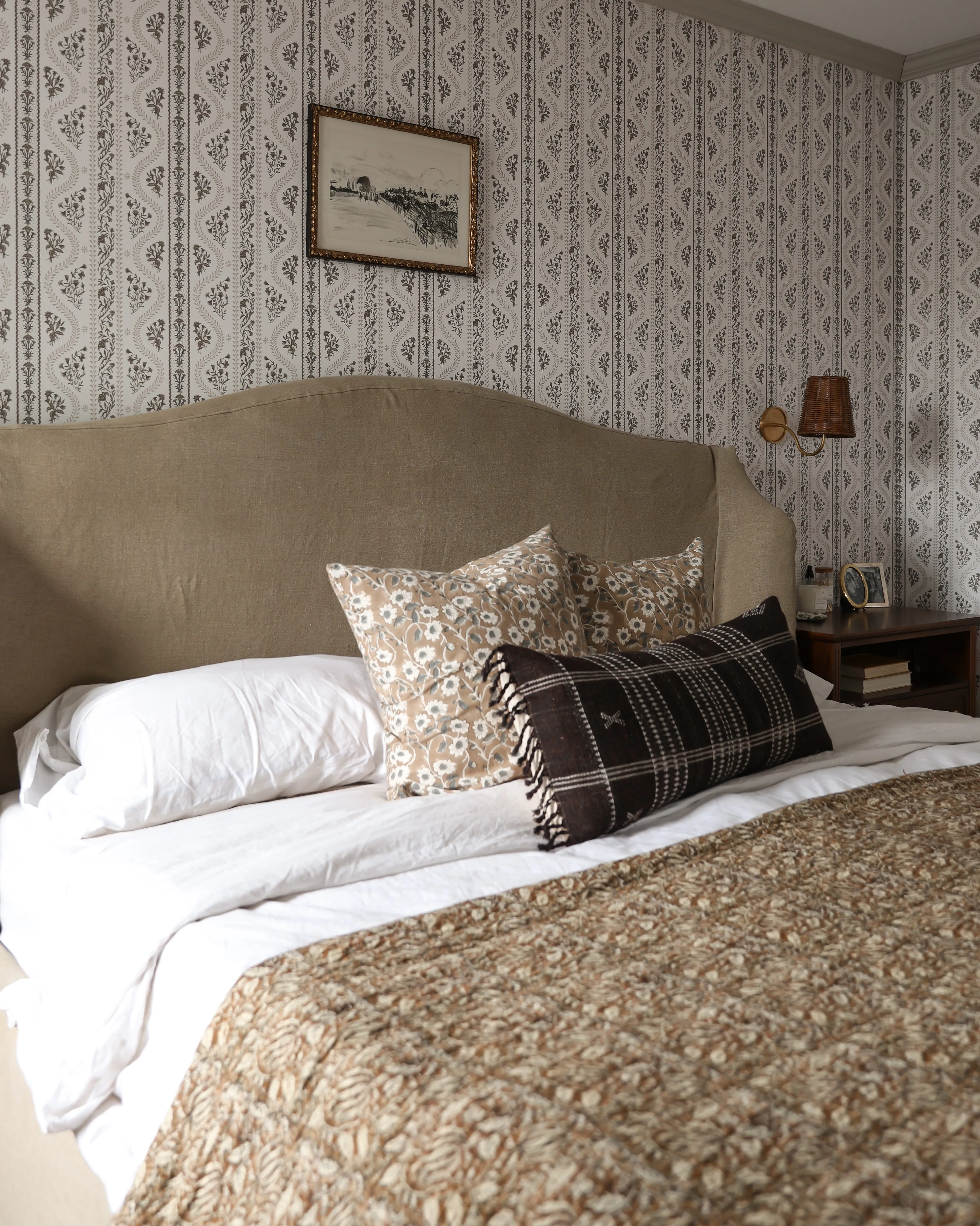 Mary Slipcover Bed
