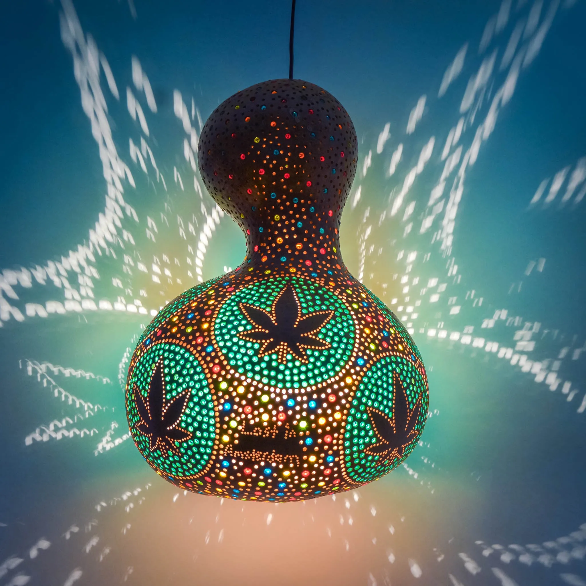 Pumpkin Lamp - Pot Leaves |210