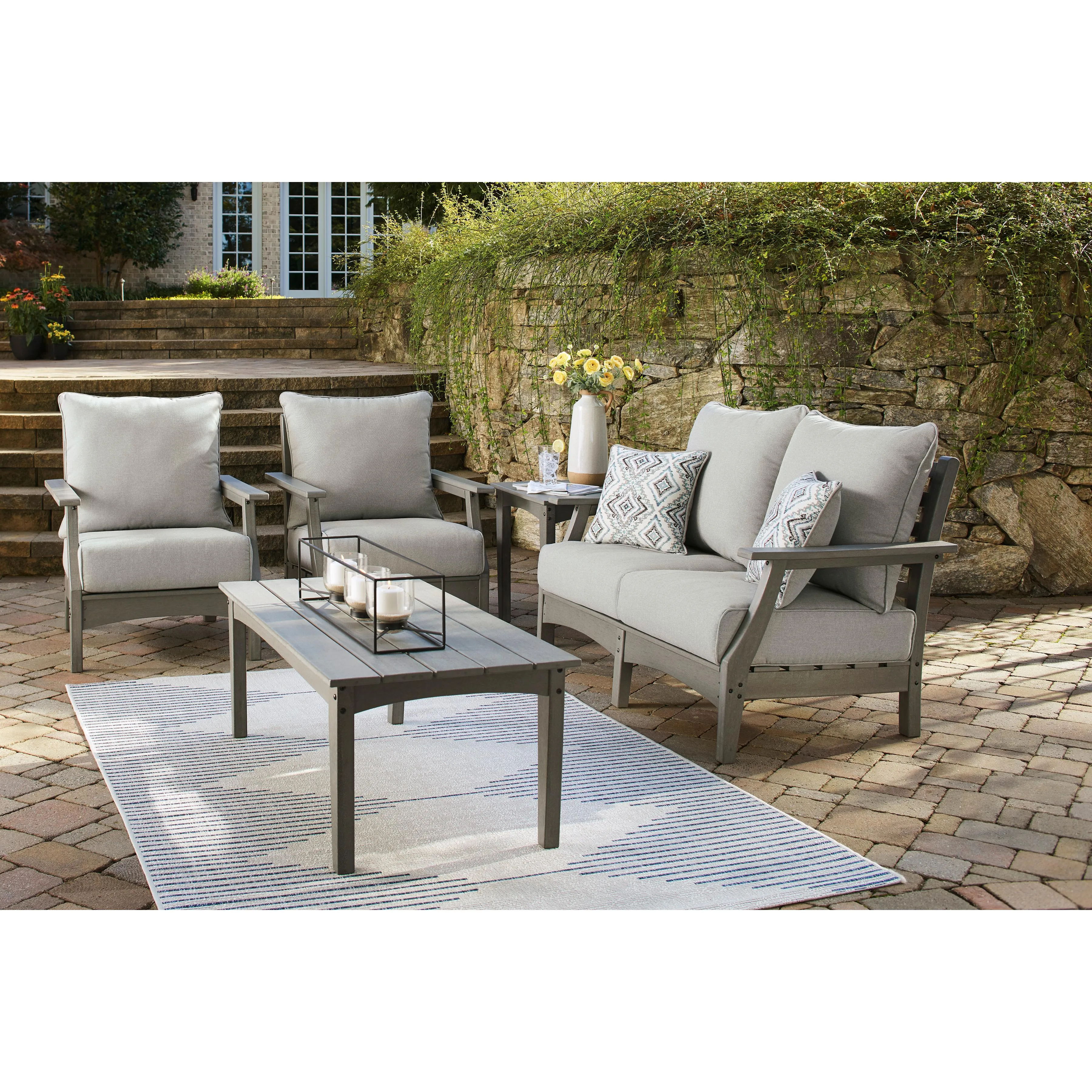 Signature Design by Ashley Visola P802-820 Lounge Chair with Cushion
