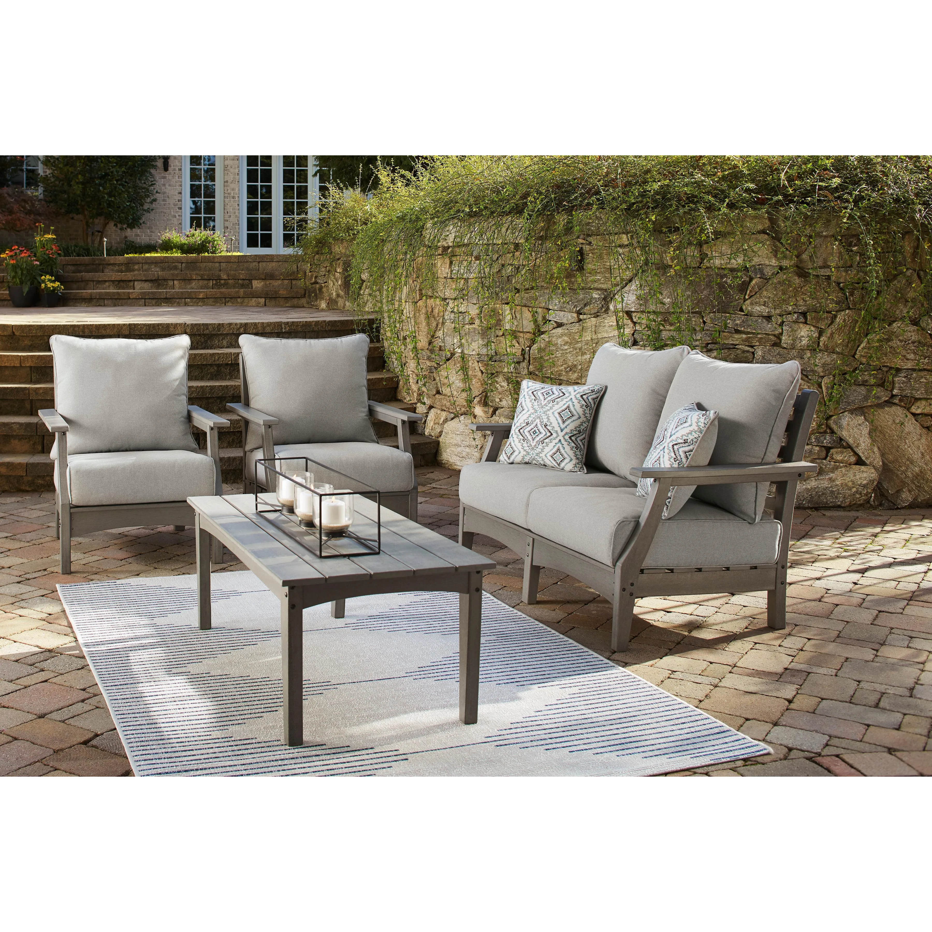 Signature Design by Ashley Visola P802-820 Lounge Chair with Cushion