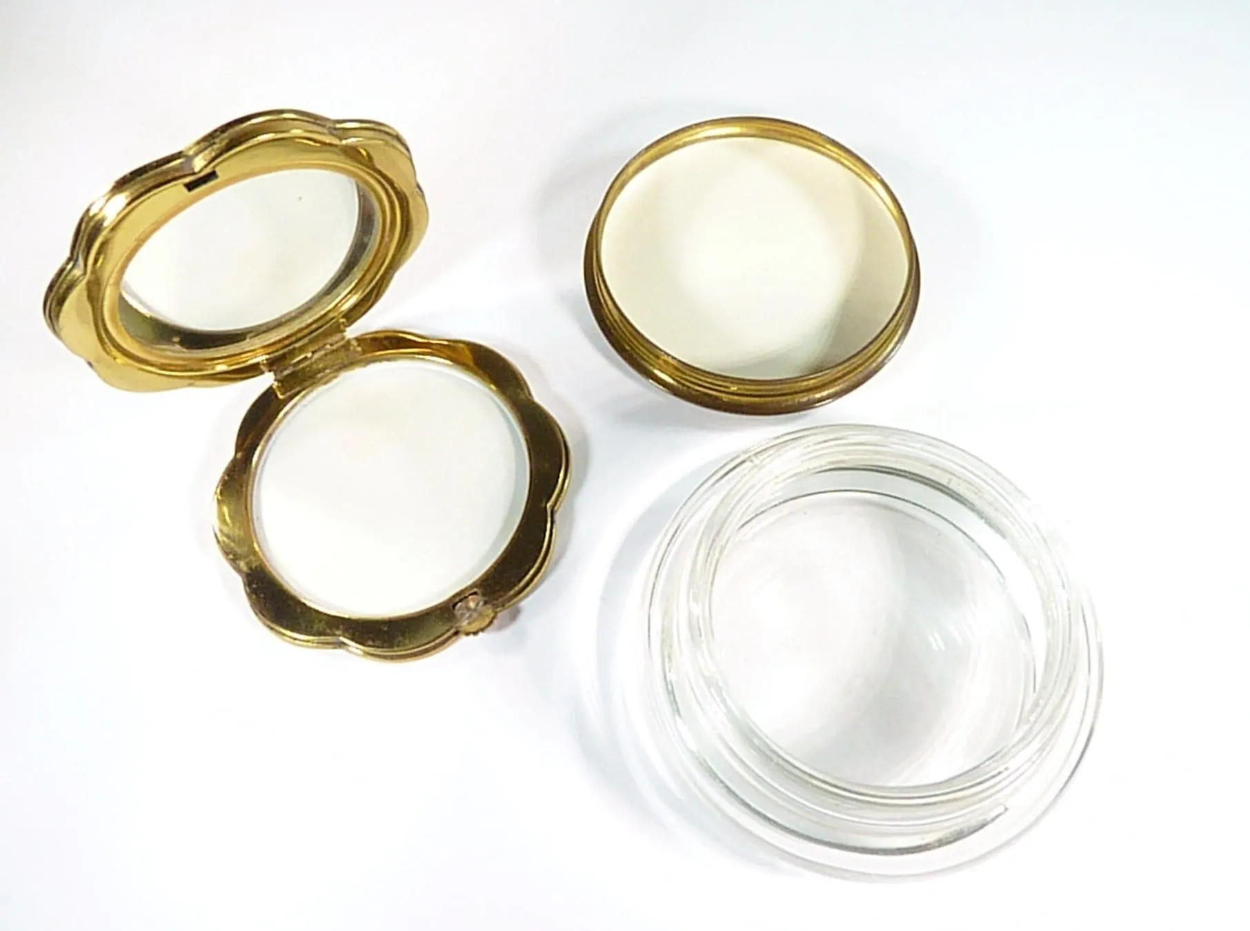 Vintage Gwenda Compact Mirror With Matching Glass Powder Bowl 1950s