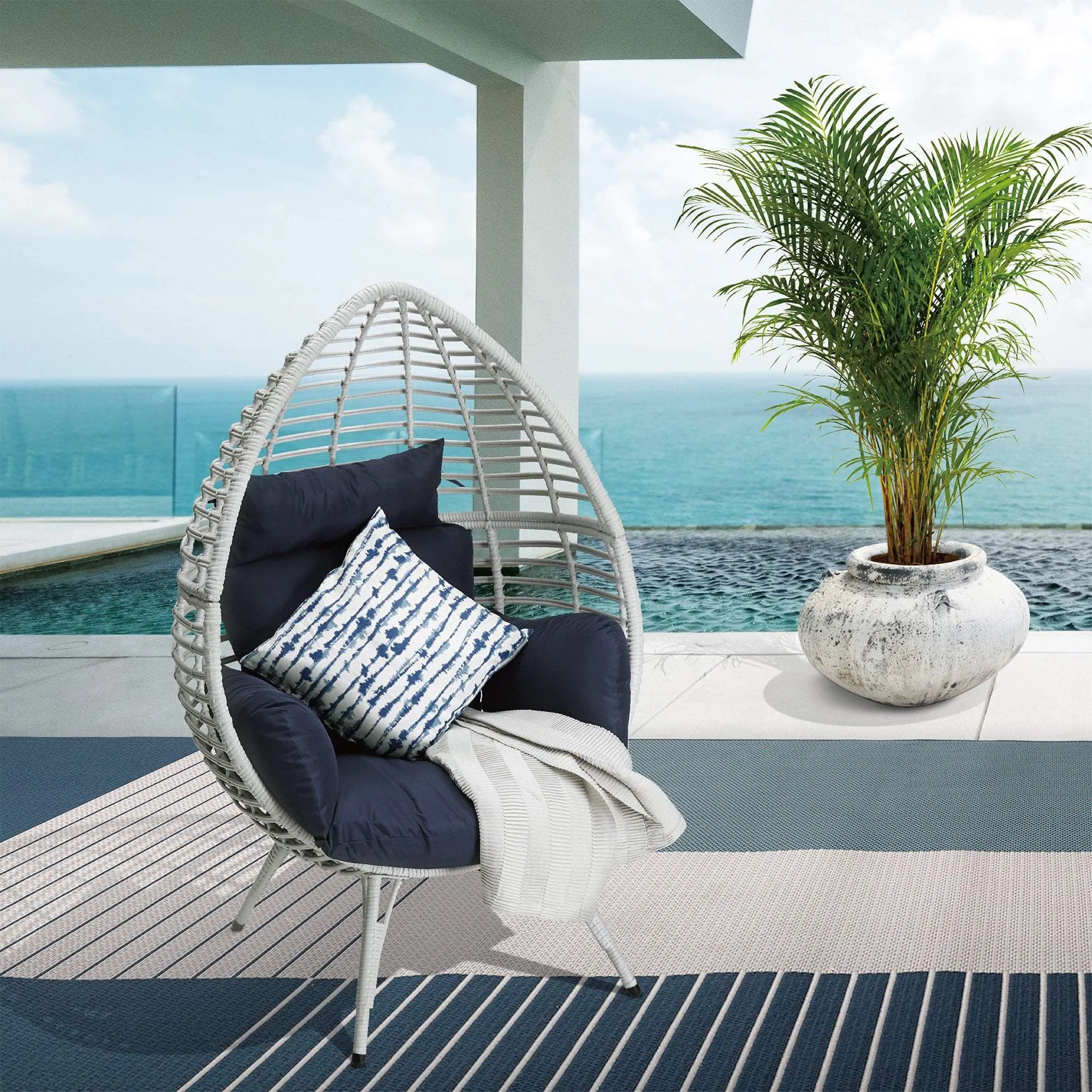 White Peaktop Patio Wicker Egg Chair