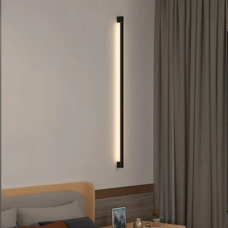 Zukruf Wall Lamp