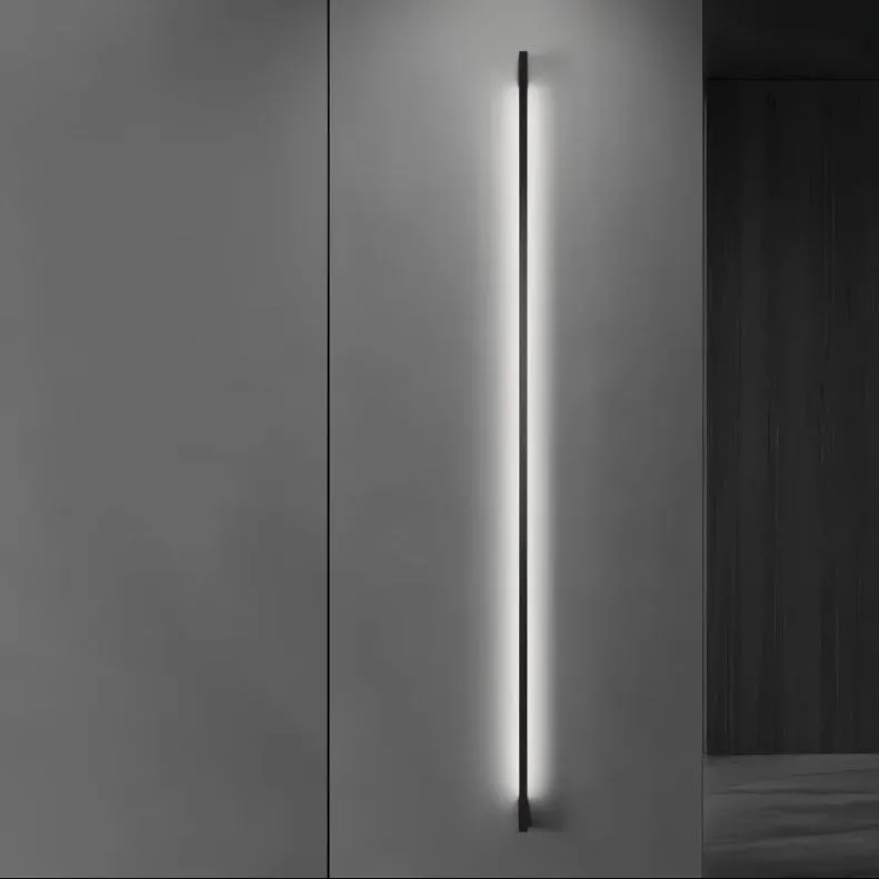 Zukruf Wall Lamp
